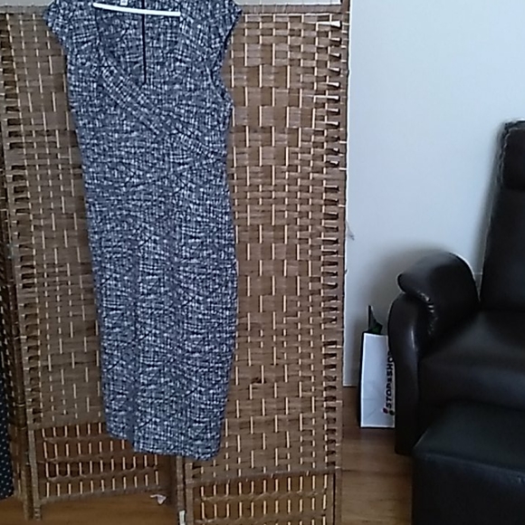 Dress - Picture 1 of 5